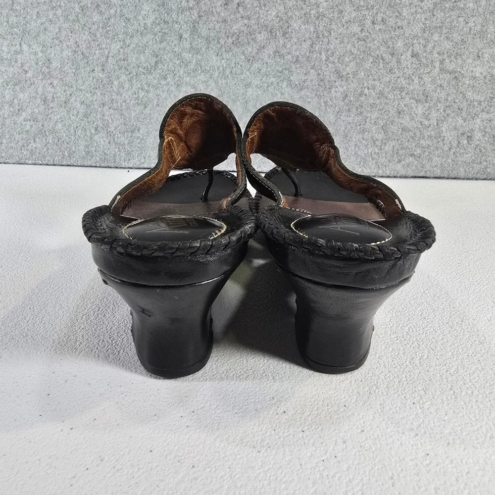 Clarks artisan collection